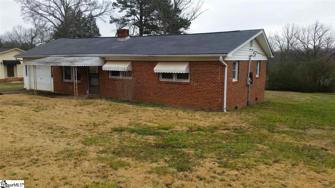 627 Staunton Bridge Road Greenville, SC 29611 - Photo 8 of 8 Front right view of house