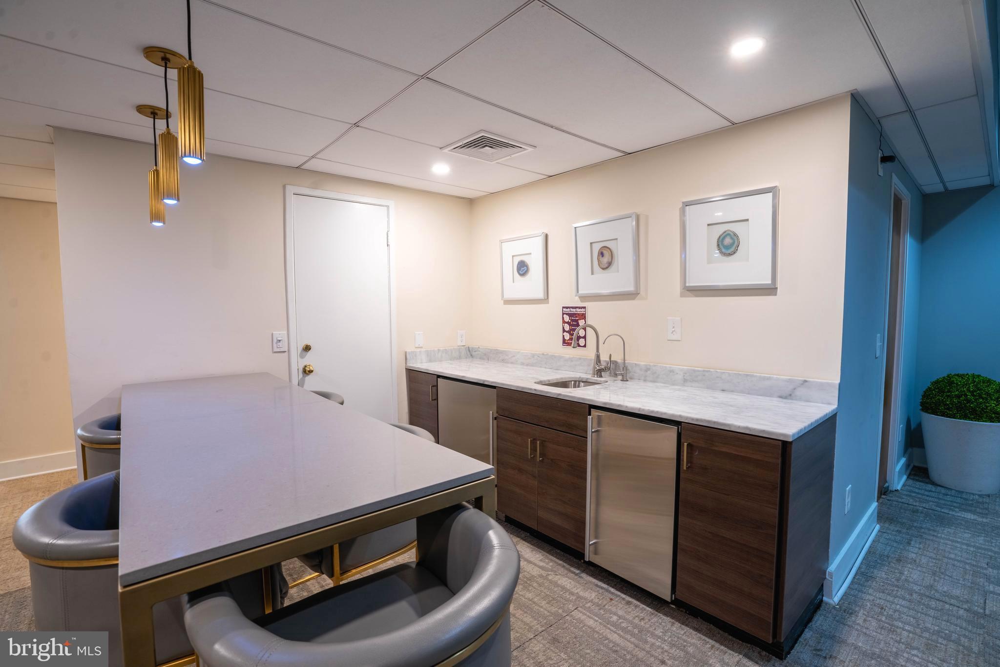 6101 Edsall Road, Unit 602 Alexandria, VA 22304 - Photo 7 of 19