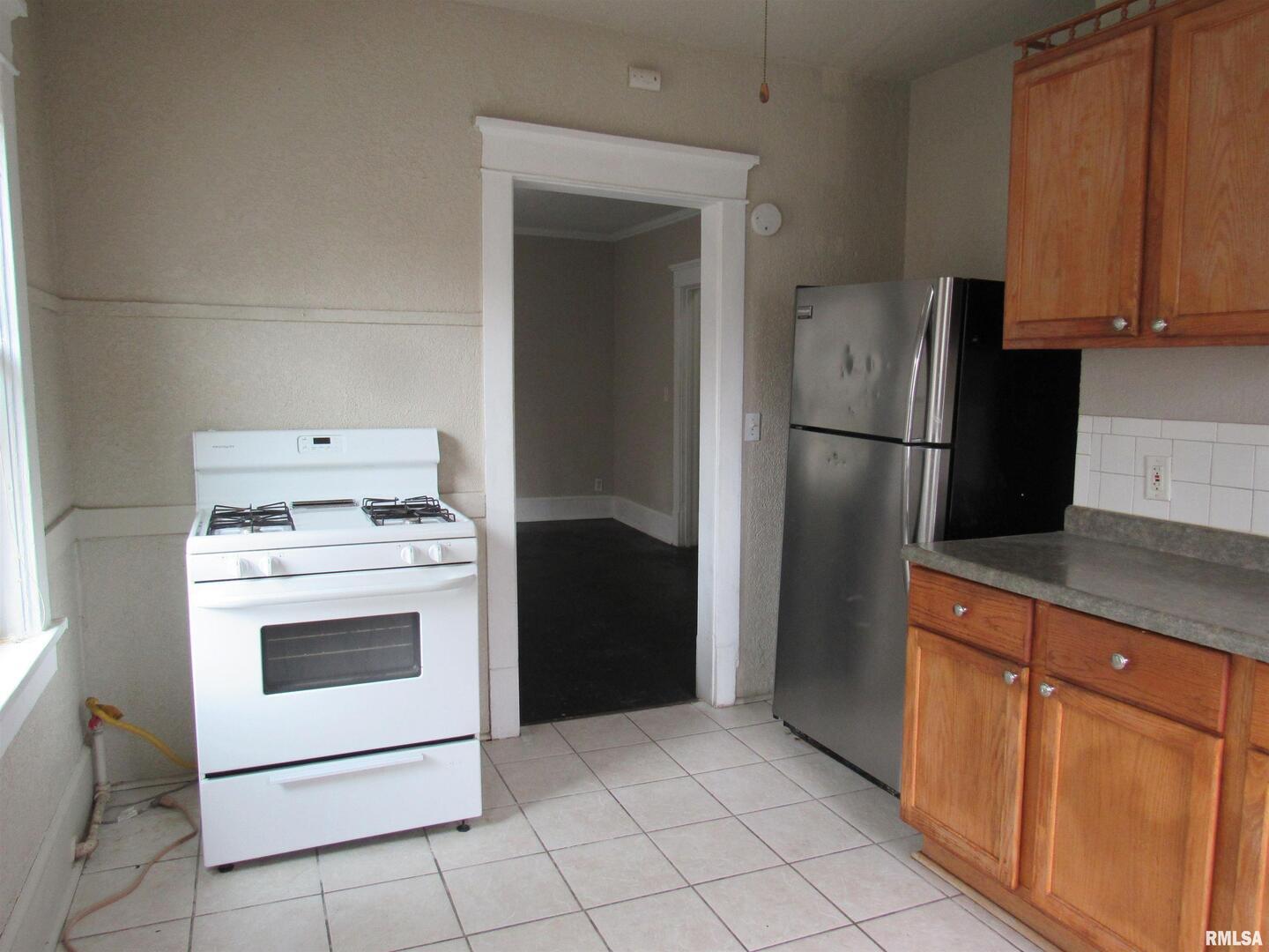 1701 25th Street, Unit 4 Rock Island, IL 61201 - Photo 9 of 21