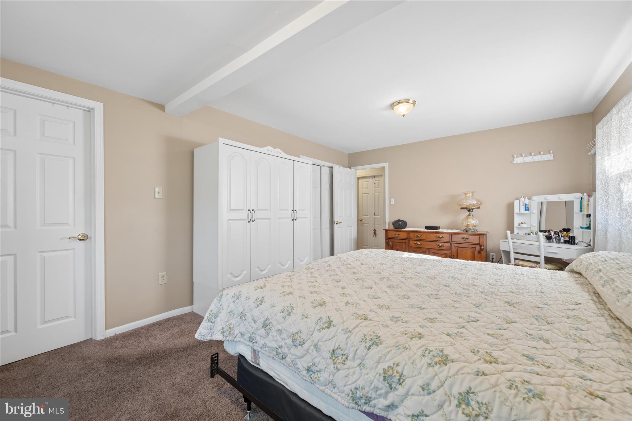 17223 Clover Leaf Road Hagerstown, MD 21740 - Photo 27 of 59 Primary Bedroom
