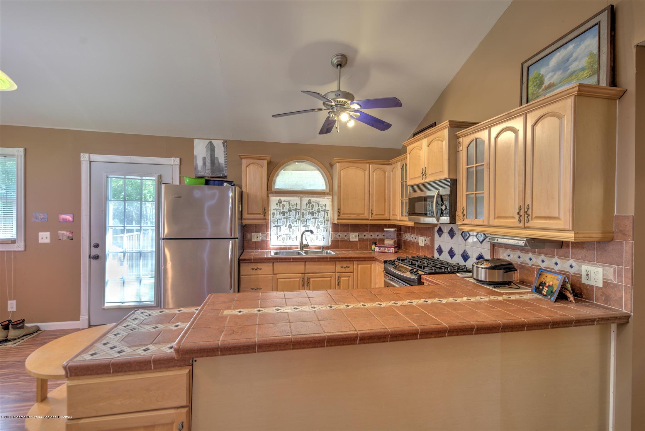 2 Doyle Road Matawan, NJ 07747 - Photo 12 of 38 Kitchen