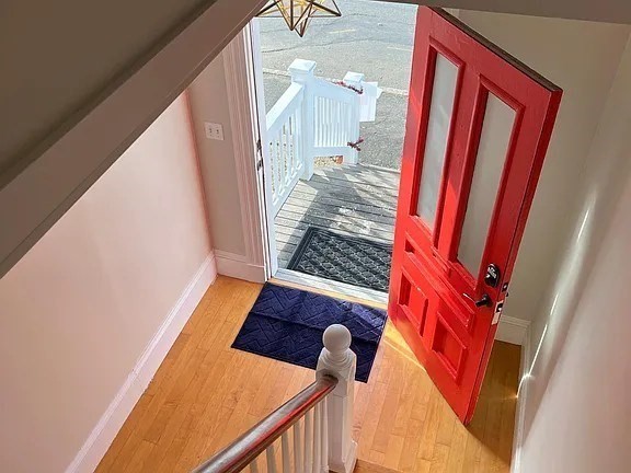 35 Lincoln Avenue, Unit B Marblehead, MA 01945 - Photo 3 of 10