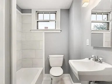 35 Lincoln Avenue, Unit B Marblehead, MA 01945 - Photo 4 of 10