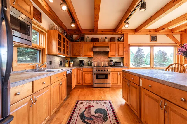 $1,050,000 | 3780 Danby Pawlet Road, Danby, VT 05761