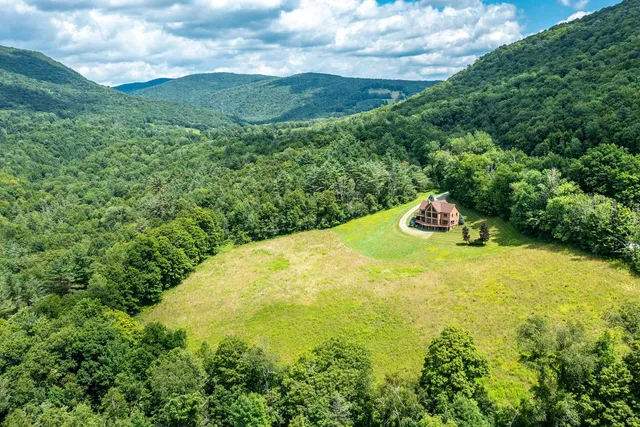 $1,050,000 | 3780 Danby Pawlet Road, Danby, VT 05761