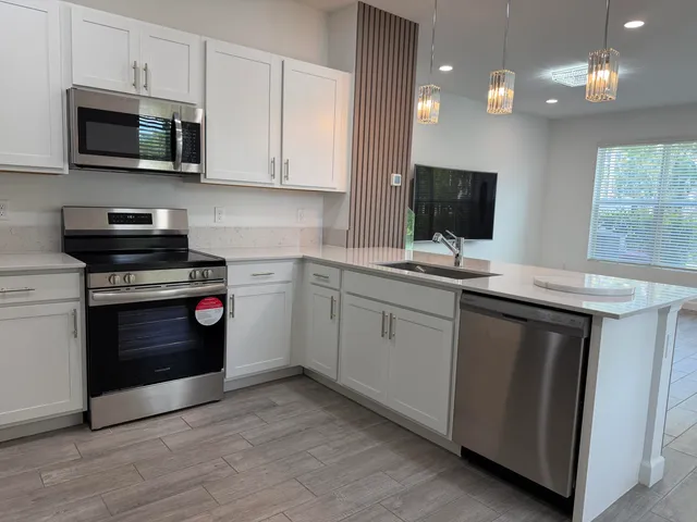 $3,800 | 4416 Hammock Grove Drive, Lake Worth, FL 33467