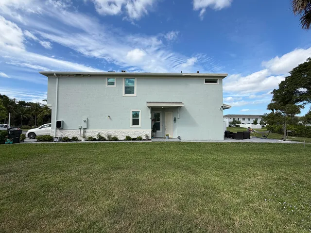 $3,800 | 4416 Hammock Grove Drive, Lake Worth, FL 33467