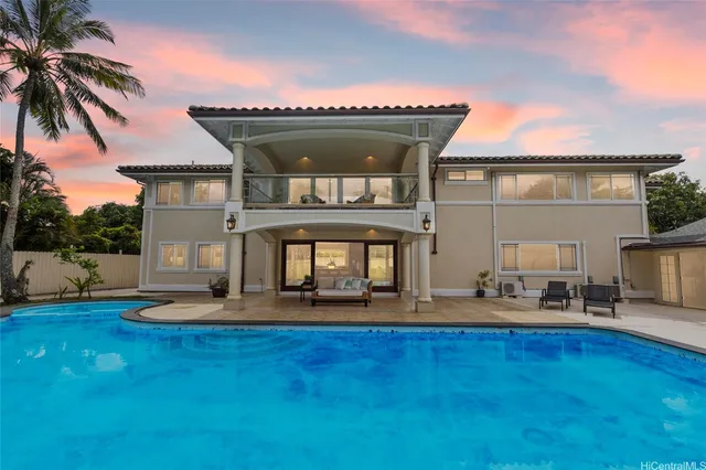 $2,690,000 | 5783 Kalanianaʻole Highway, Honolulu, HI 96821