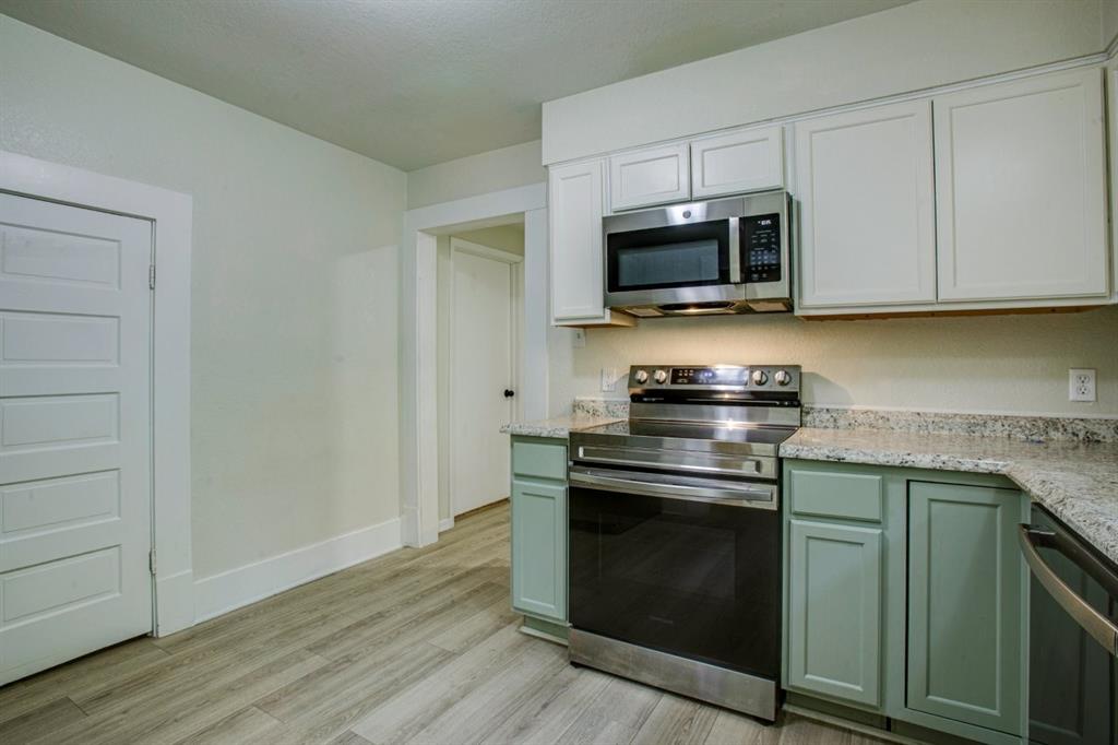 301 Madison Street Cleburne, TX 76033 - Photo 18 of 30