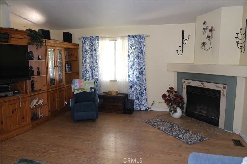 1550 Rory Simi Valley, Unit 204 Simi Valley, CA 93063 - Photo 23 of 42 Gallery Image 23