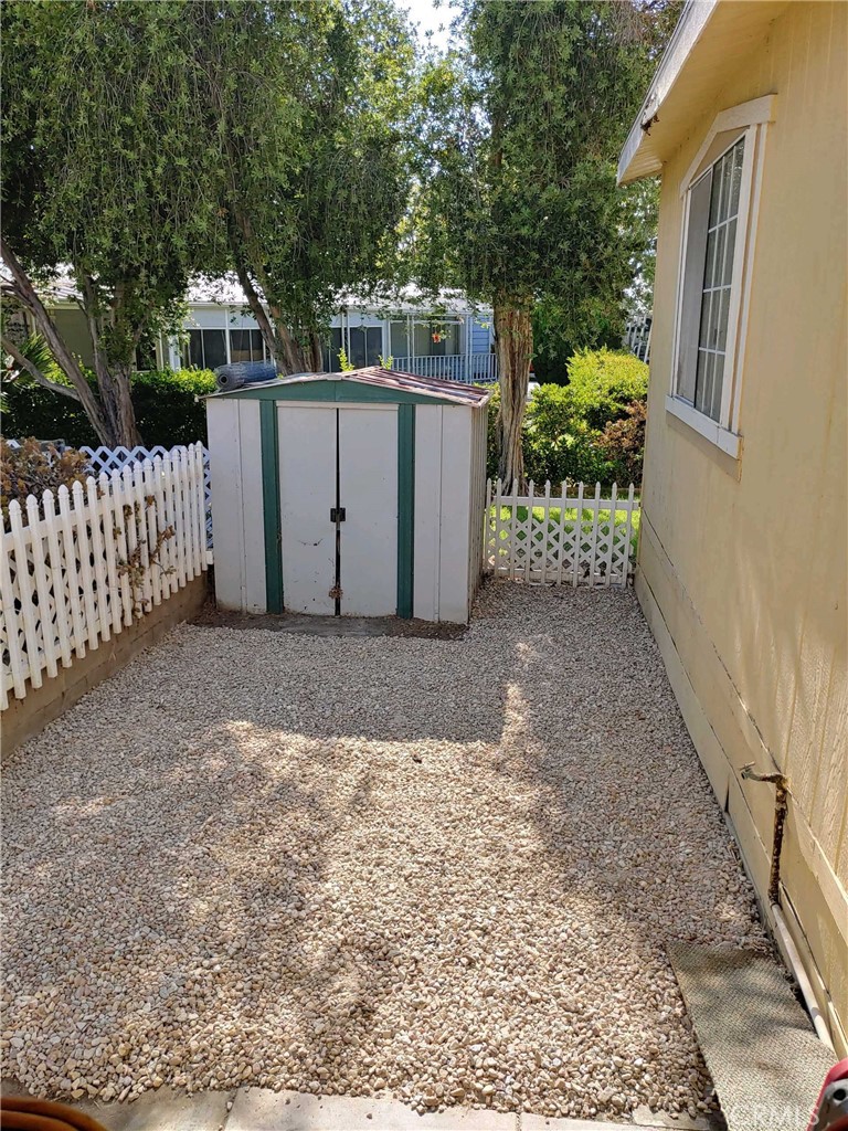 1550 Rory Simi Valley, Unit 204 Simi Valley, CA 93063 - Photo 40 of 42 Gallery Image 40