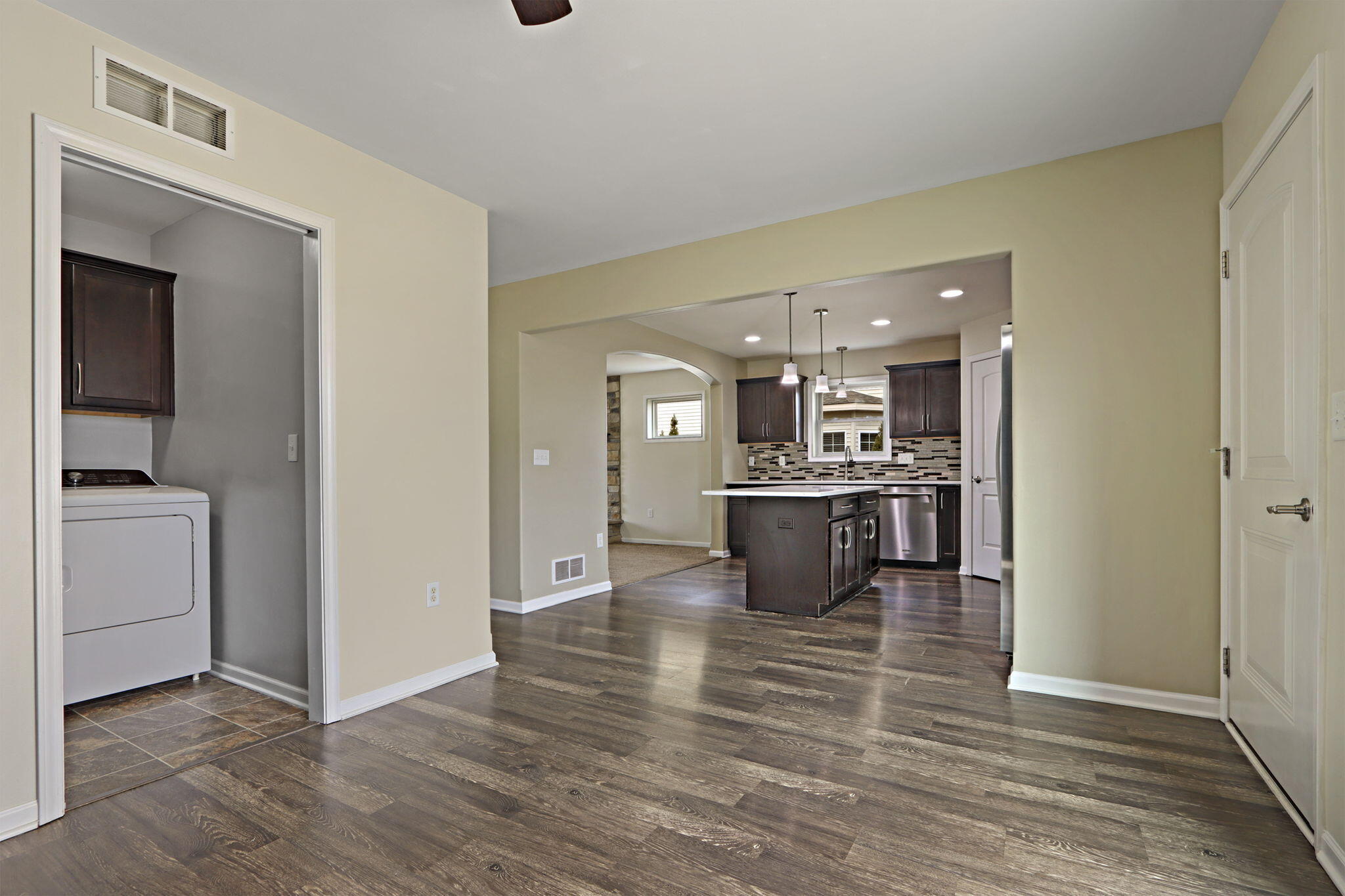 1172 Springbrook Drive Burlington, WI 53105 - Photo 8 of 40 Dining into Kitchen