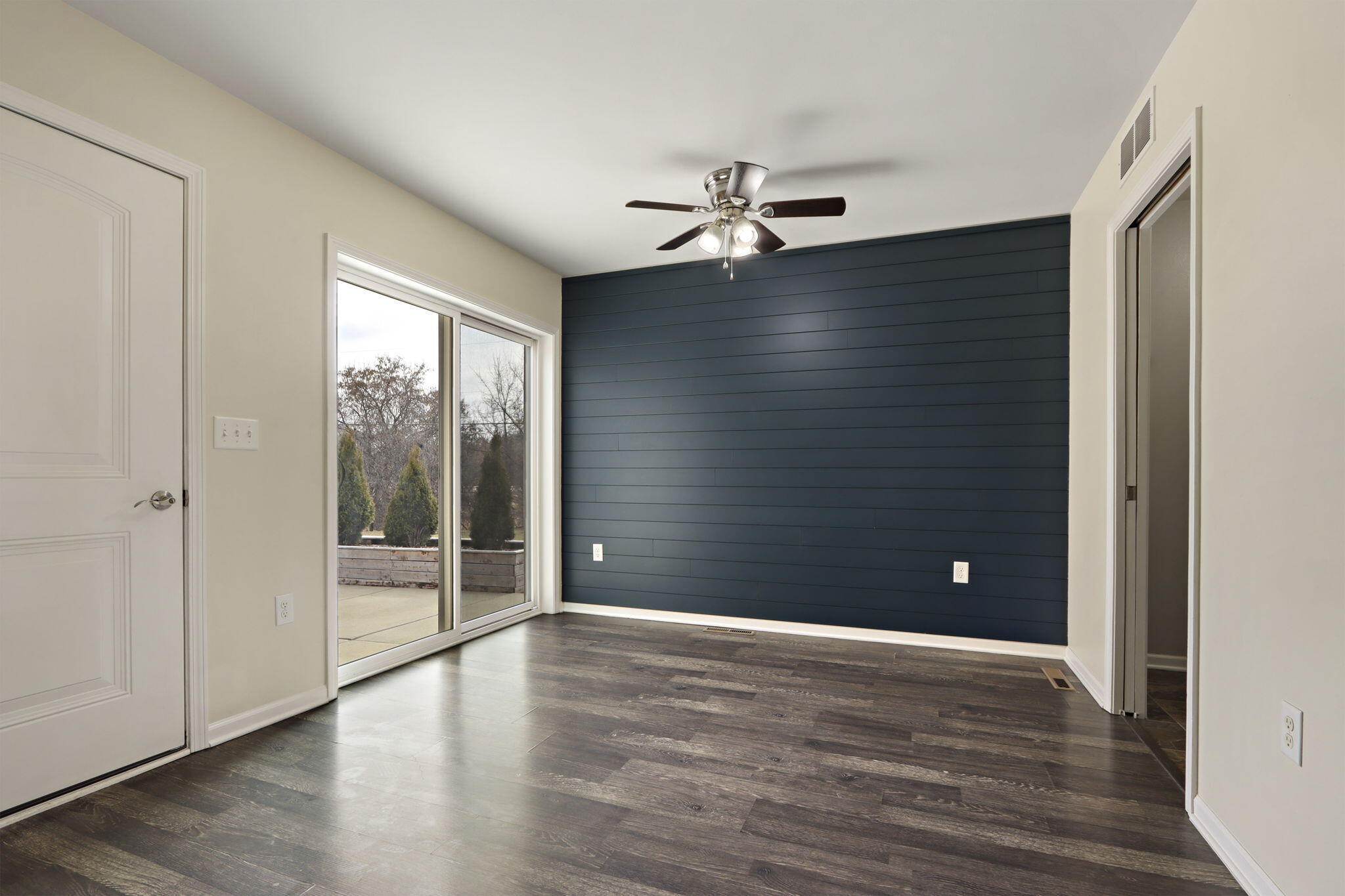 1172 Springbrook Drive Burlington, WI 53105 - Photo 9 of 40 Dining Room with patio doors