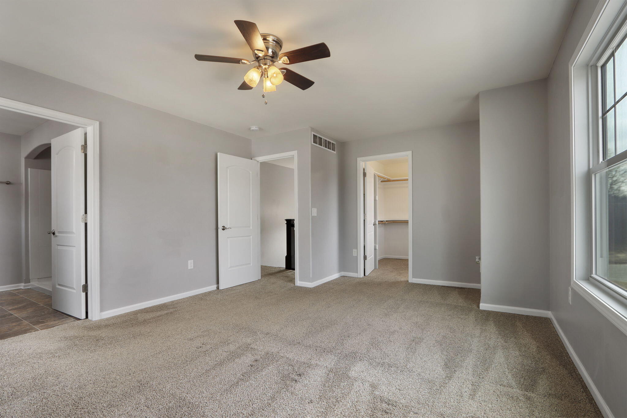 1172 Springbrook Drive Burlington, WI 53105 - Photo 15 of 40 Primary Bedroom