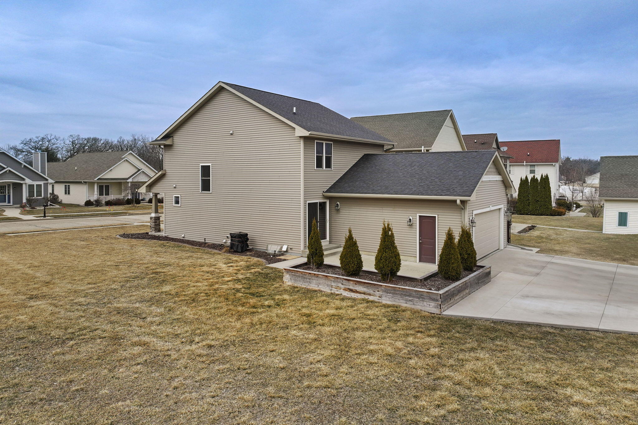 1172 Springbrook Drive Burlington, WI 53105 - Photo 36 of 40 Attached Garage/alley access