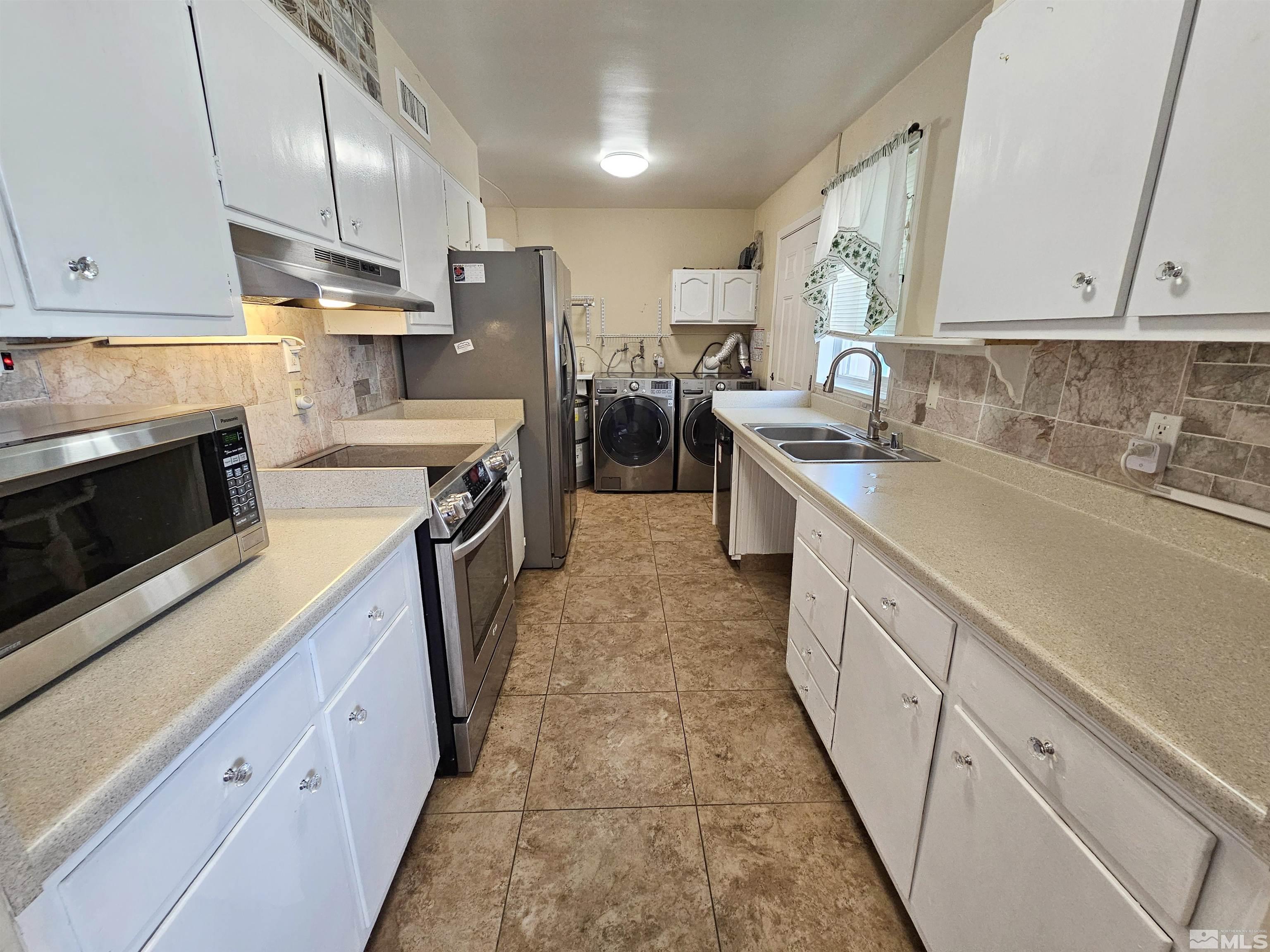 12183 Andes Street Reno, NV 89506 - Photo 7 of 37 Photo 7