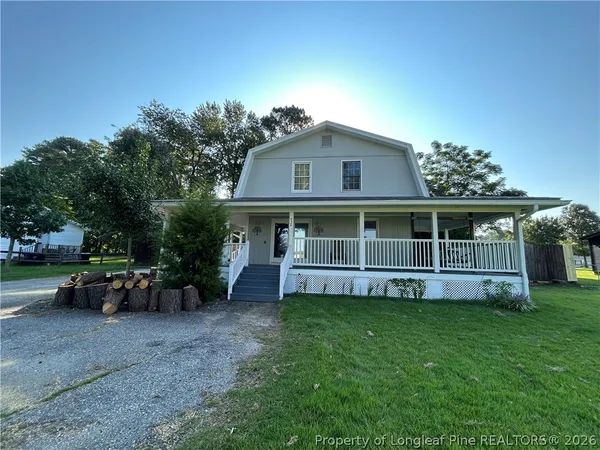 $1,800 | 438 West Palmer Street, Raeford, NC 28376