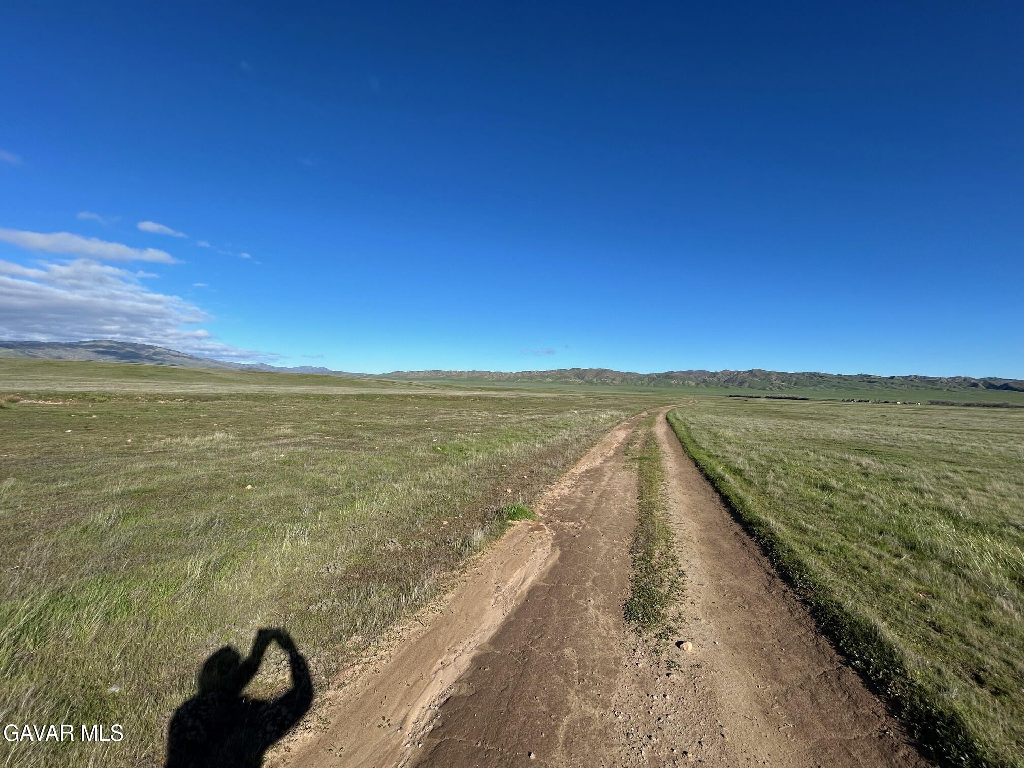 Viv Panoche Road Paicines, CA 95043 - Photo 26 of 35 a view of an ocean and beach