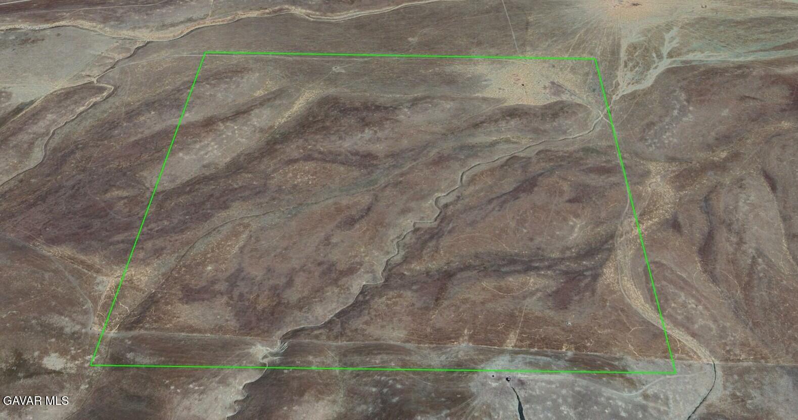 Viv Panoche Road Paicines, CA 95043 - Photo 10 of 35 a view of a backyard of a house