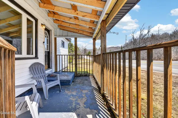 $285,000 | 1906 Highway 10, Caroga Lake, NY 12032