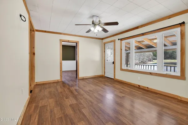 $285,000 | 1906 Highway 10, Caroga Lake, NY 12032