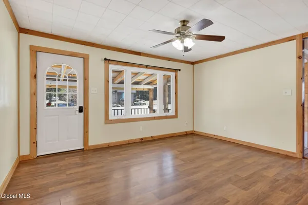 $285,000 | 1906 Highway 10, Caroga Lake, NY 12032