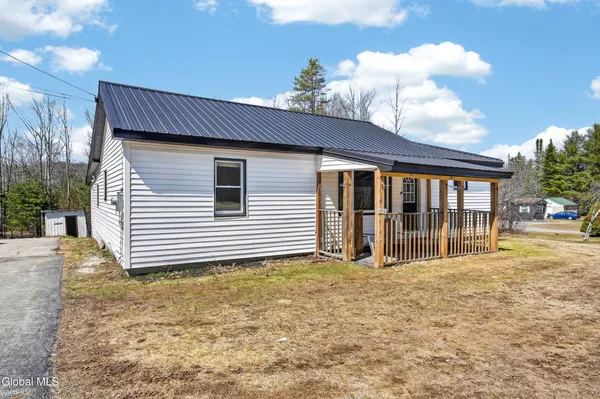 $285,000 | 1906 Highway 10, Caroga Lake, NY 12032