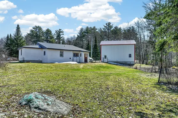 $285,000 | 1906 Highway 10, Caroga Lake, NY 12032