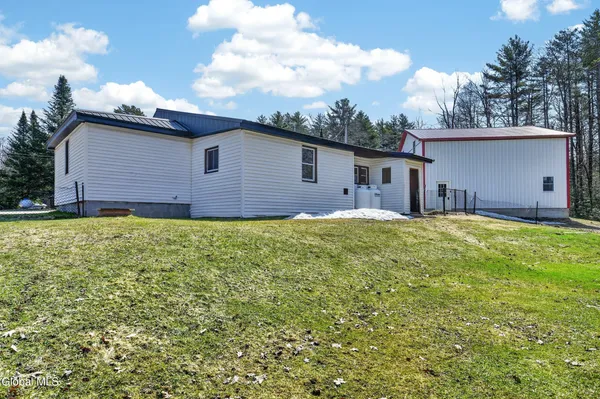 $285,000 | 1906 Highway 10, Caroga Lake, NY 12032
