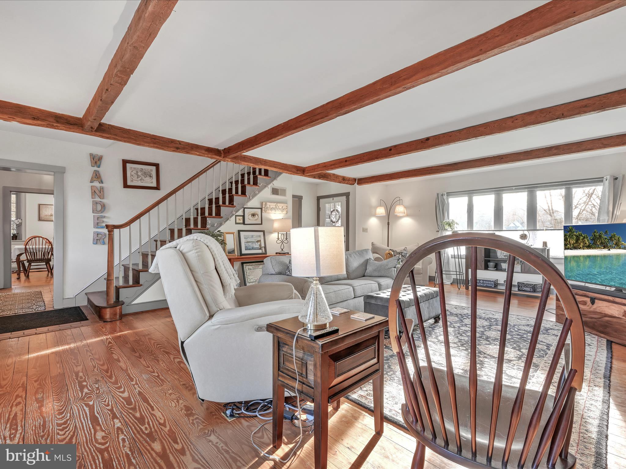 2657 Valley View Drive Lancaster, PA 17601 - Photo 16 of 56 Living Room