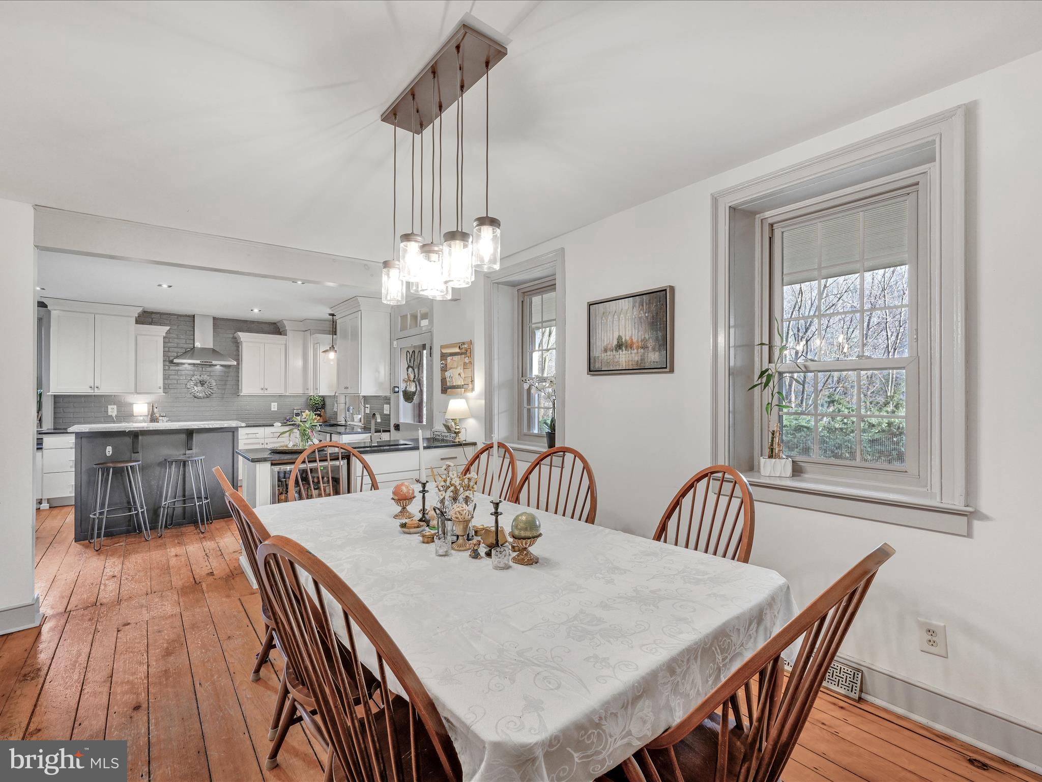 2657 Valley View Drive Lancaster, PA 17601 - Photo 18 of 56 Dining