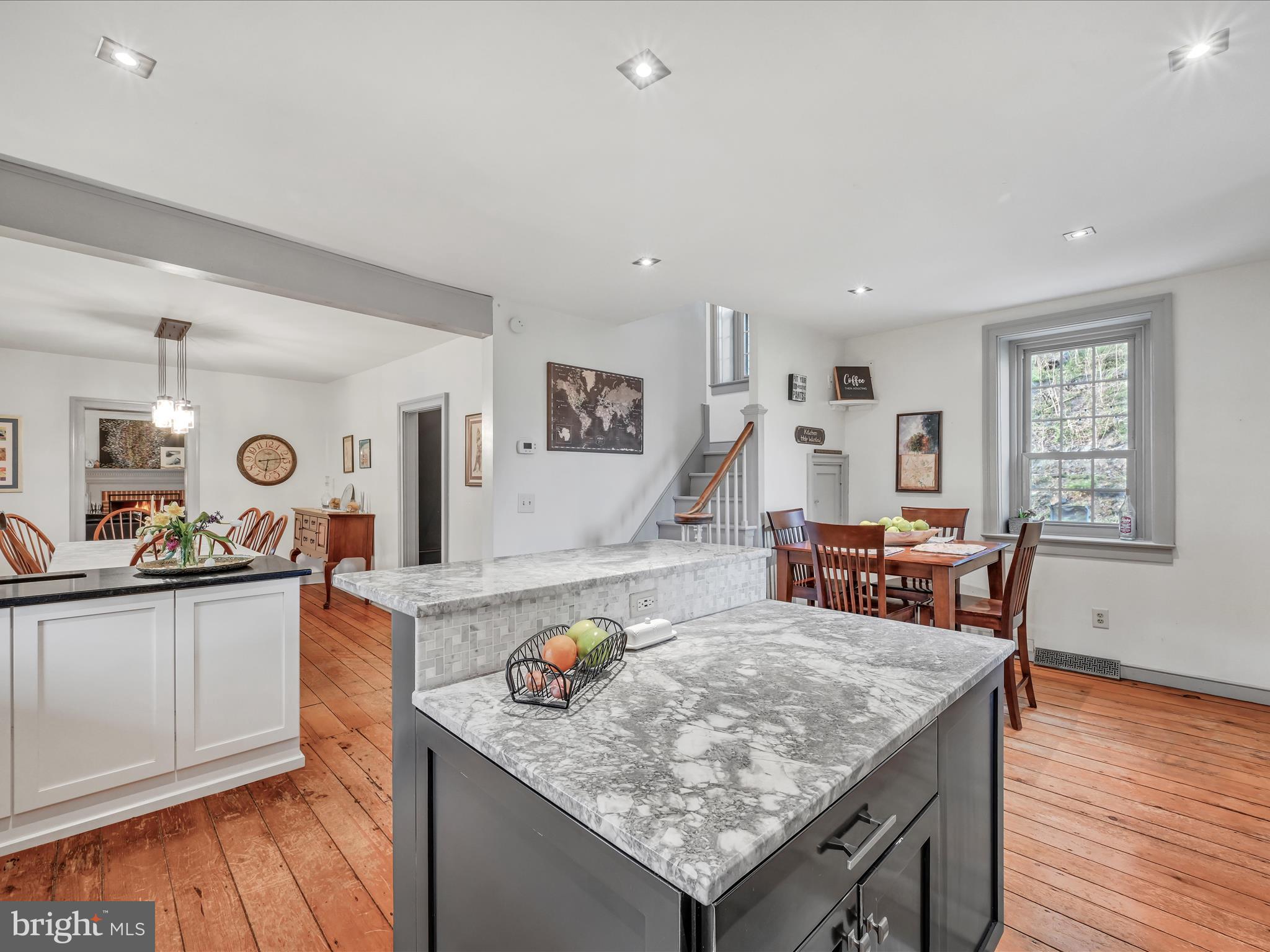 2657 Valley View Drive Lancaster, PA 17601 - Photo 20 of 56 Kitchen
