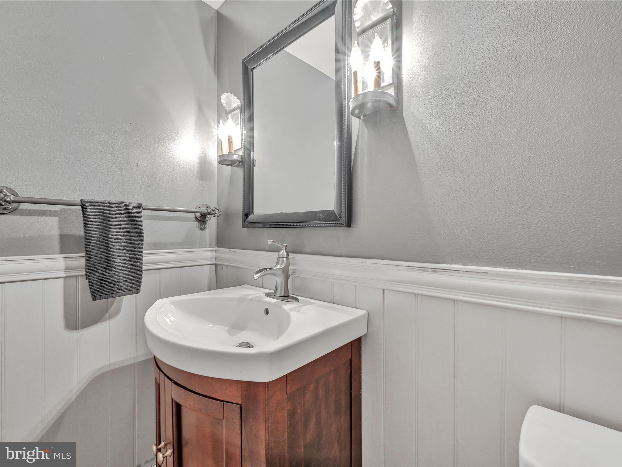 2657 Valley View Drive Lancaster, PA 17601 - Photo 29 of 56 Bathroom