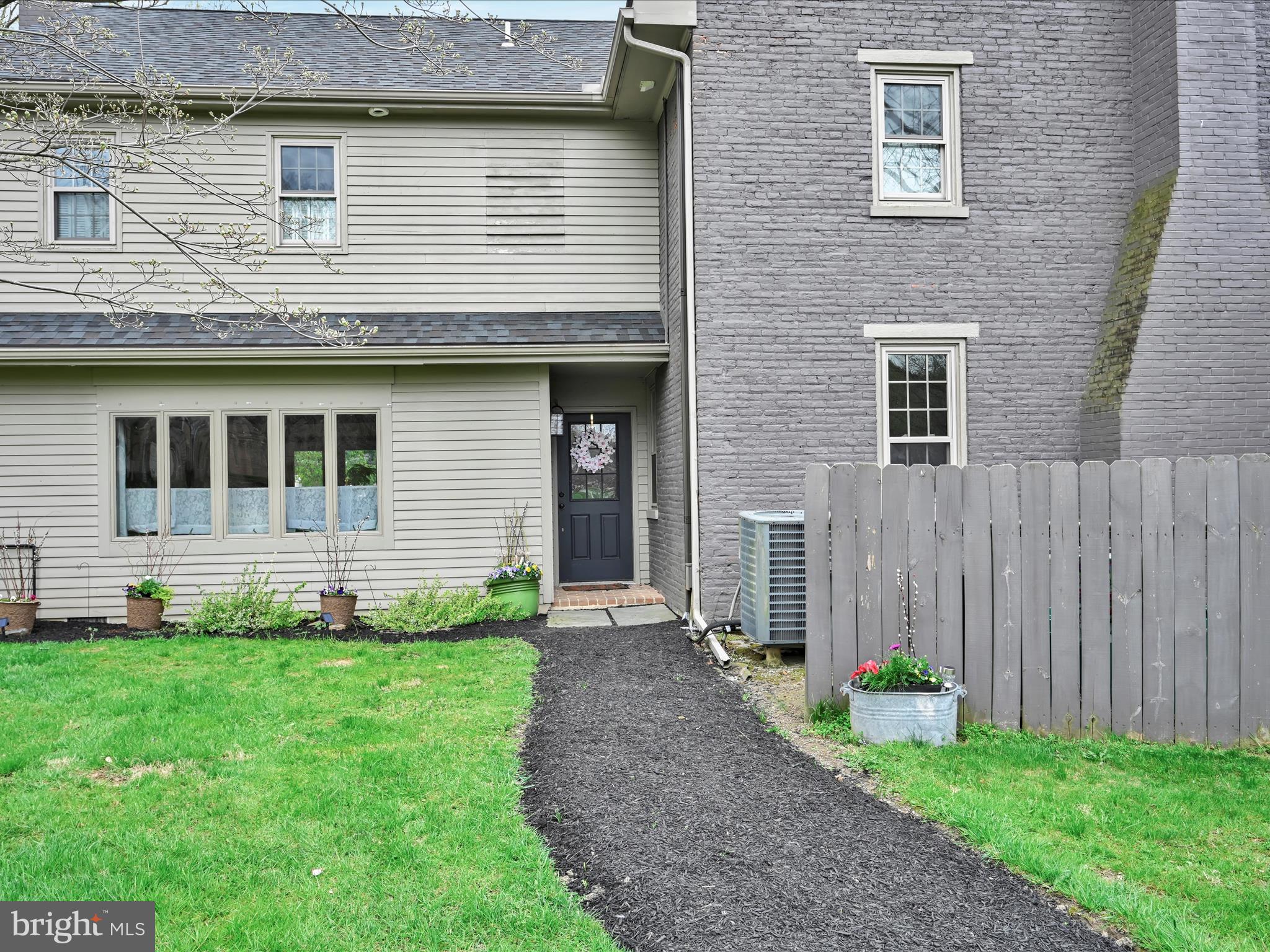 2657 Valley View Drive Lancaster, PA 17601 - Photo 3 of 56 Front