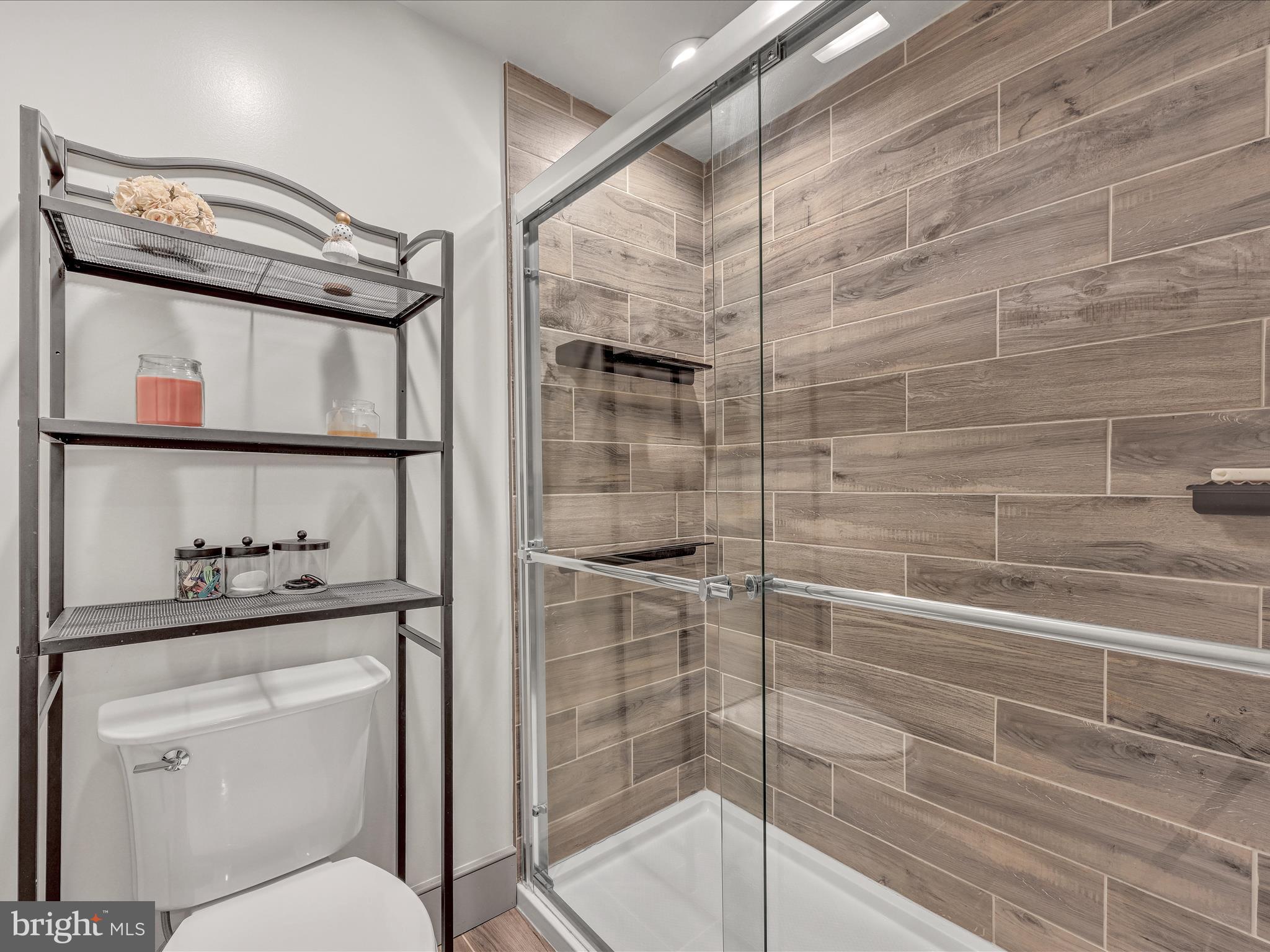 2657 Valley View Drive Lancaster, PA 17601 - Photo 39 of 56 Bathroom