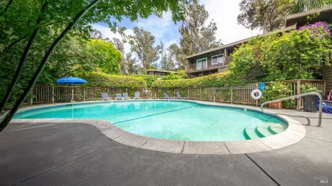 $687,000 | 1411 Casa Buena Drive, Unit 46, Corte Madera, CA 94925