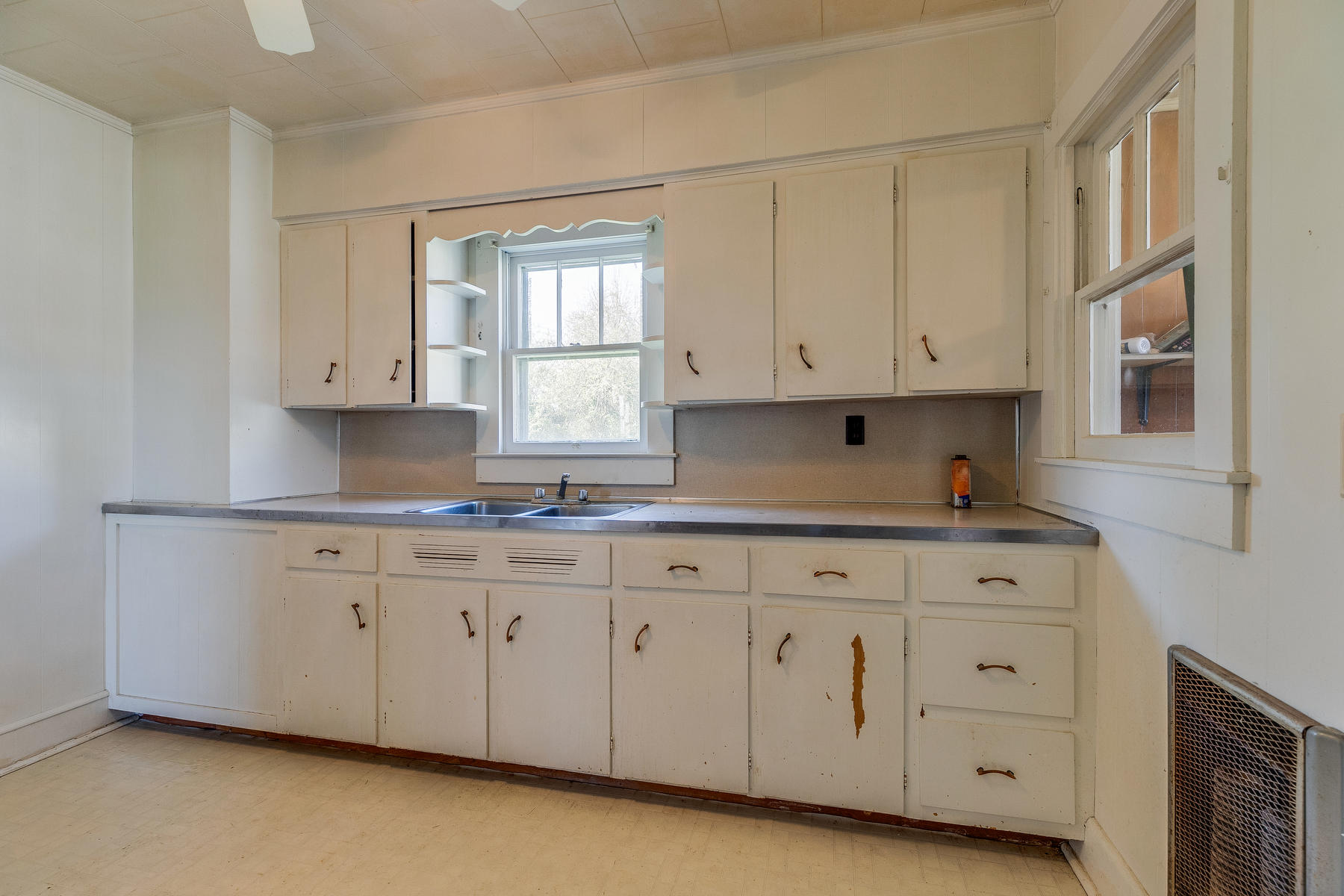 315 Eastern Star Road Kingsport, TN 37663 - Photo 12 of 32 013