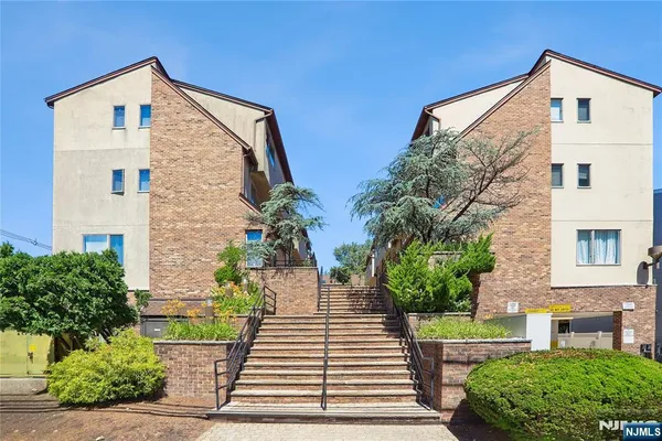 $629,000 | 1315 15th Street, Fort Lee, NJ 07024