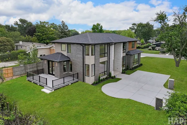 $1,599,000 | 2700 Fontana Drive, Glenview, IL 60025