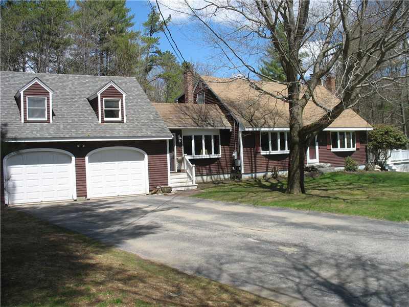 171 Range Road Cumberland, ME 04021 - Photo 2 of 24 Exterior Front.