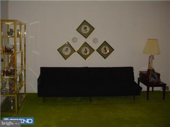 8844 Rising Sun Avenue Philadelphia, PA 19115 - Photo 5 of 12 Living Room
