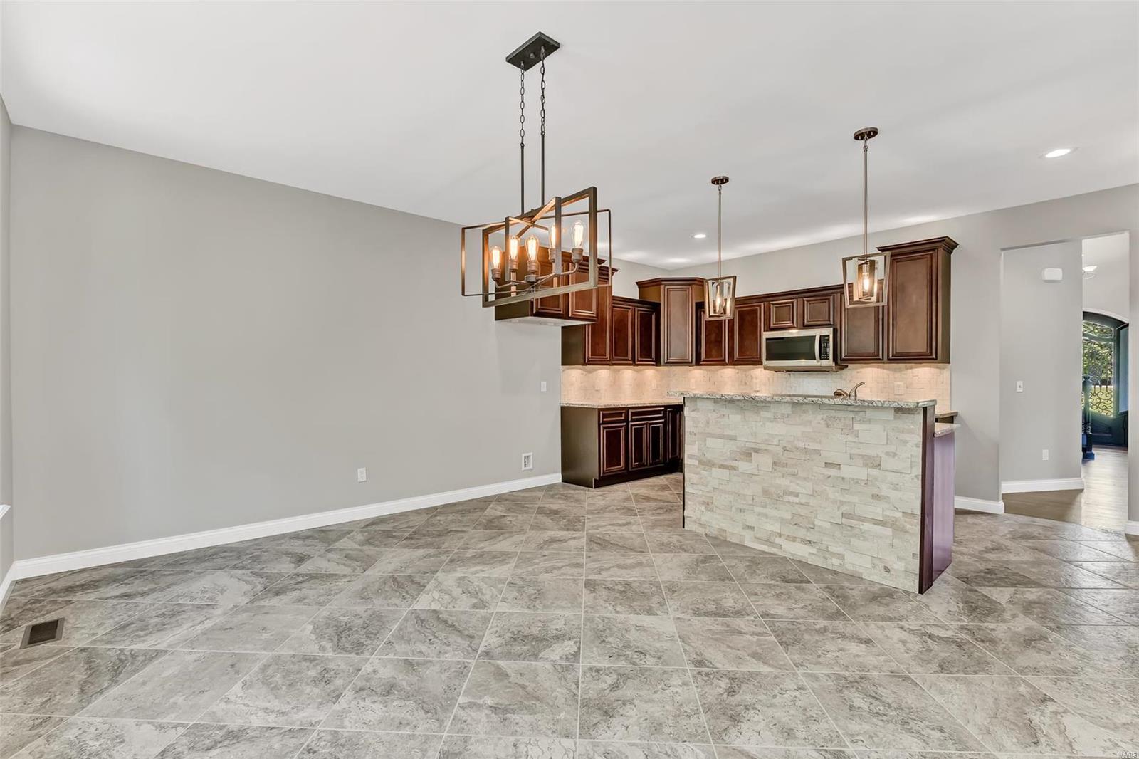 2 Callaway Ridge Court Defiance, MO 63341 - Photo 12 of 48 Gallery Image 12