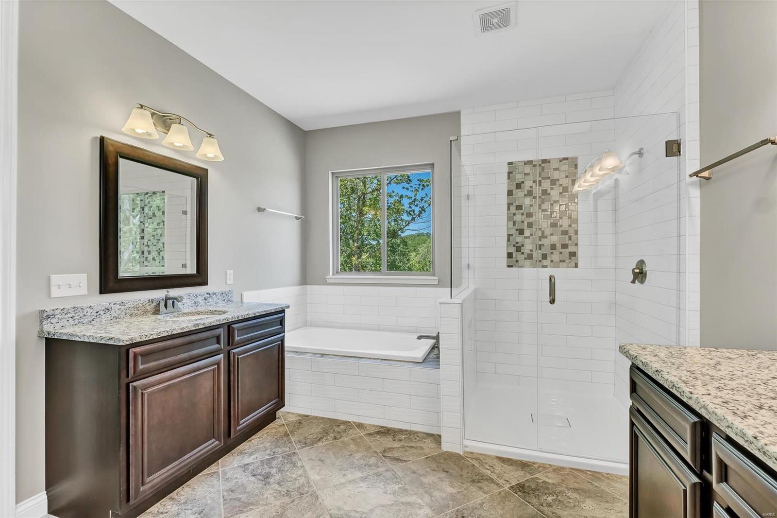 2 Callaway Ridge Court Defiance, MO 63341 - Photo 20 of 48 Gallery Image 20