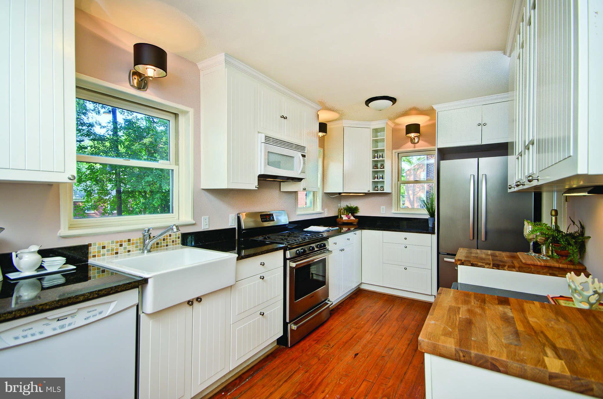 6134 Sligo Mill Road Northeast Washington, DC 20011 - Photo 6 of 18 Kitchen