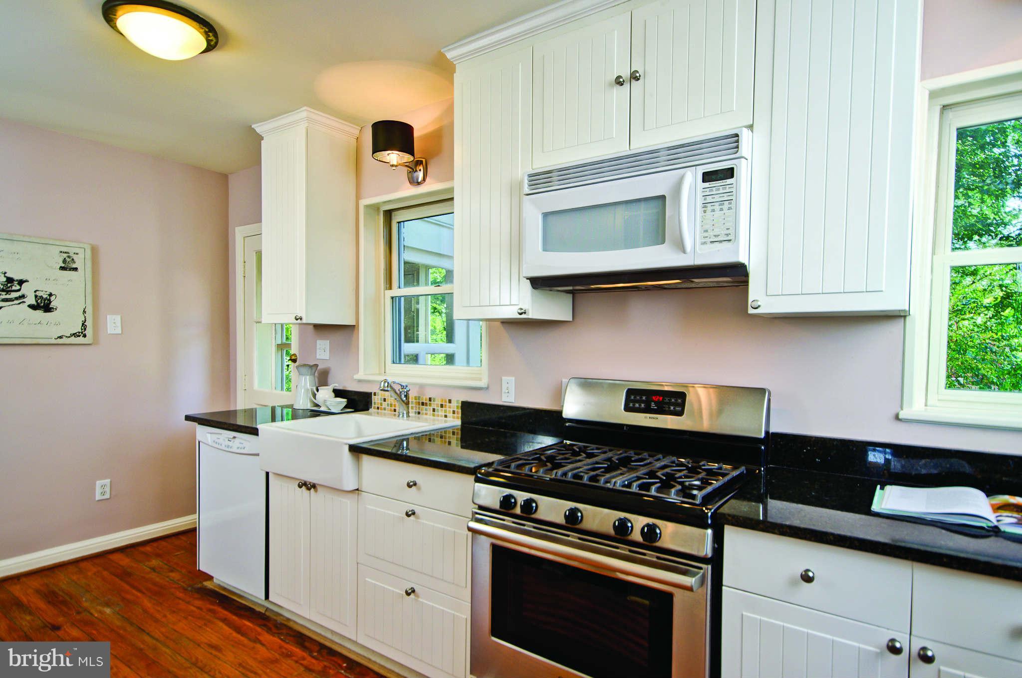 6134 Sligo Mill Road Northeast Washington, DC 20011 - Photo 7 of 18 Kitchen