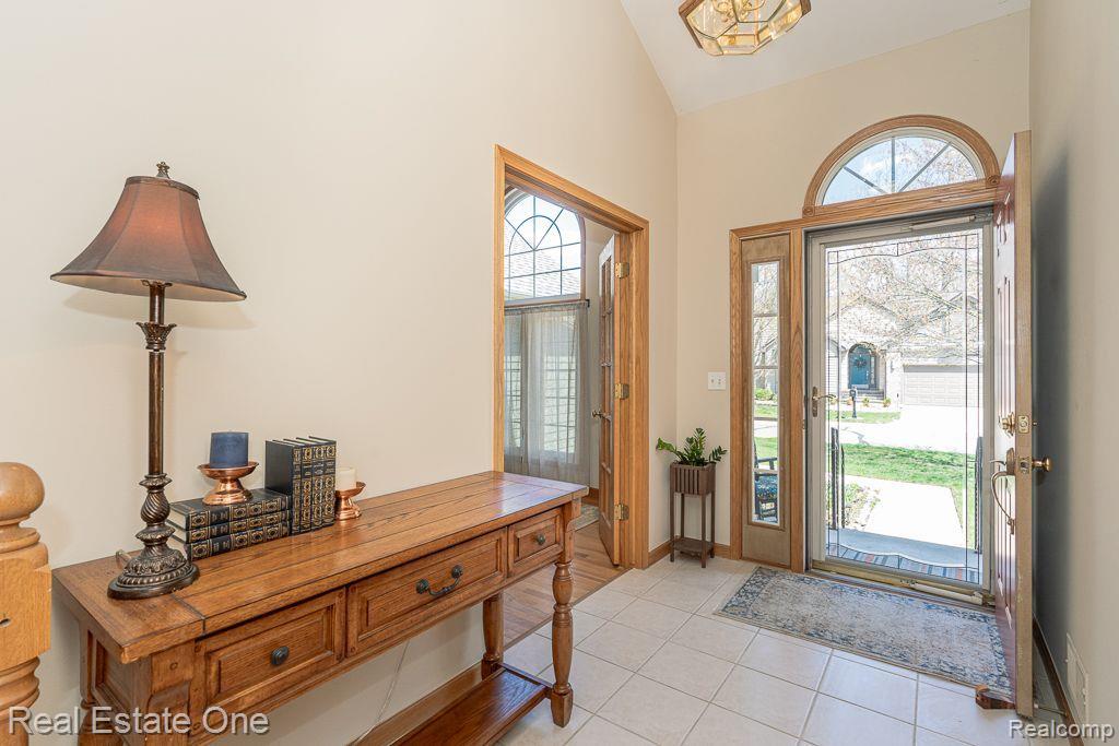 3208 Fairgrove Terrace Rochester Hills, MI 48309 - Photo 4 of 21