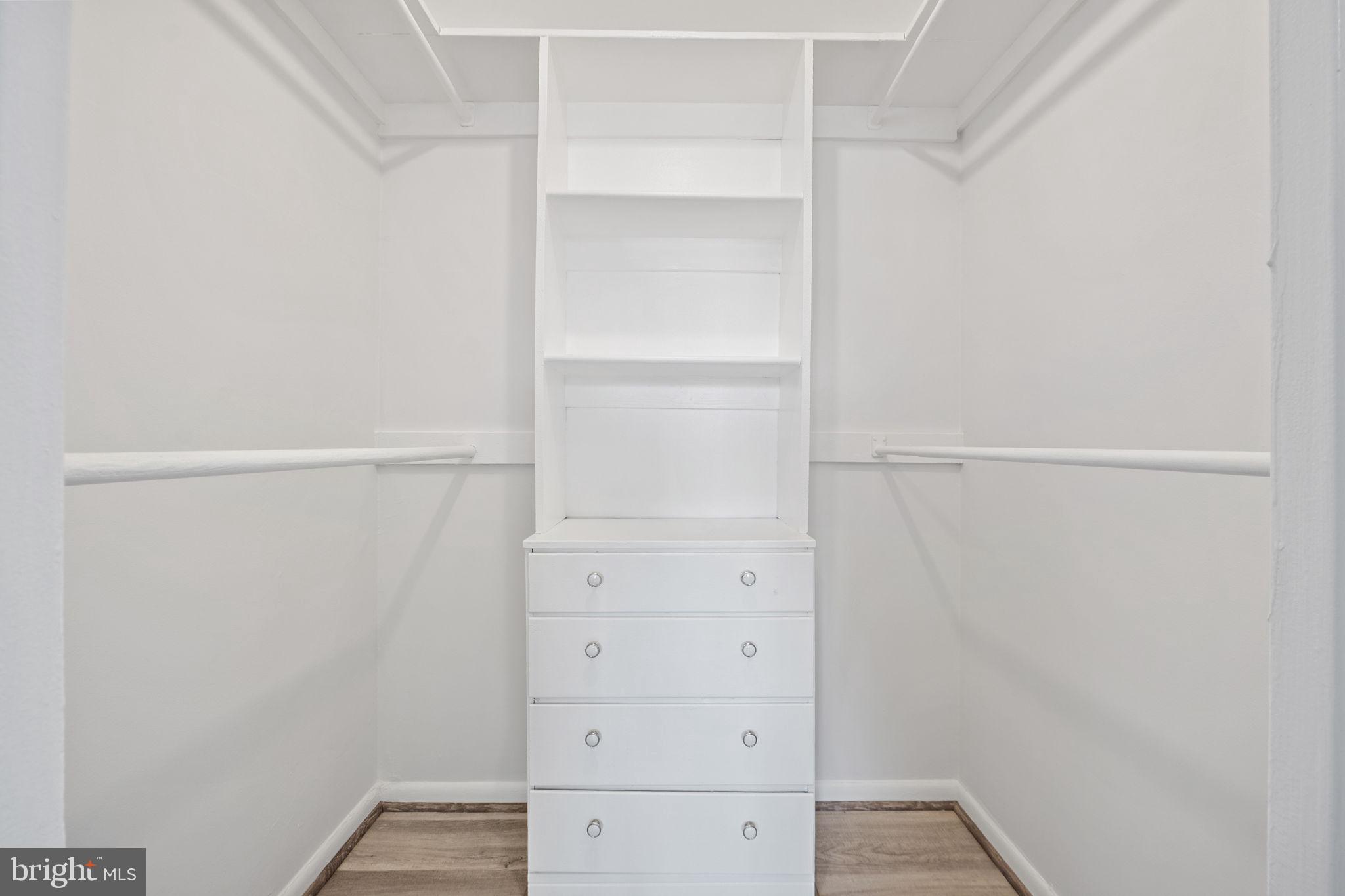 431 North Armistead Street, Unit 211 Alexandria, VA 22312 - Photo 4 of 27 a view of walk in closet