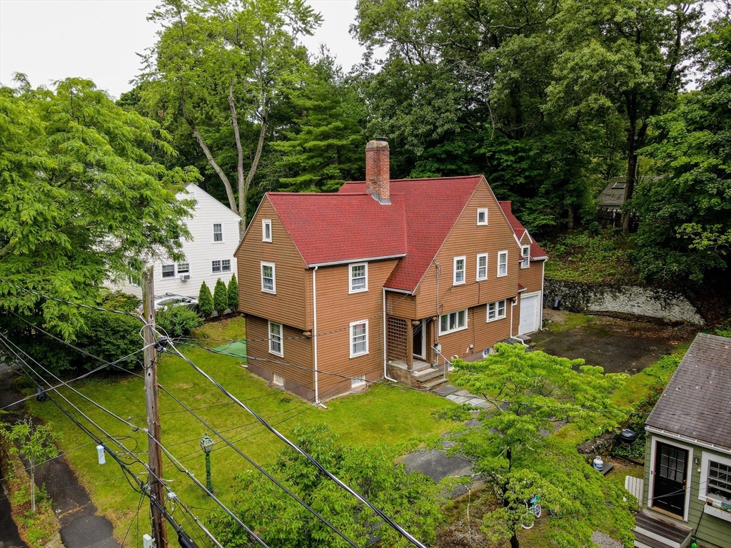 39 Holman Road Newton, MA 02466 - Photo 2 of 42