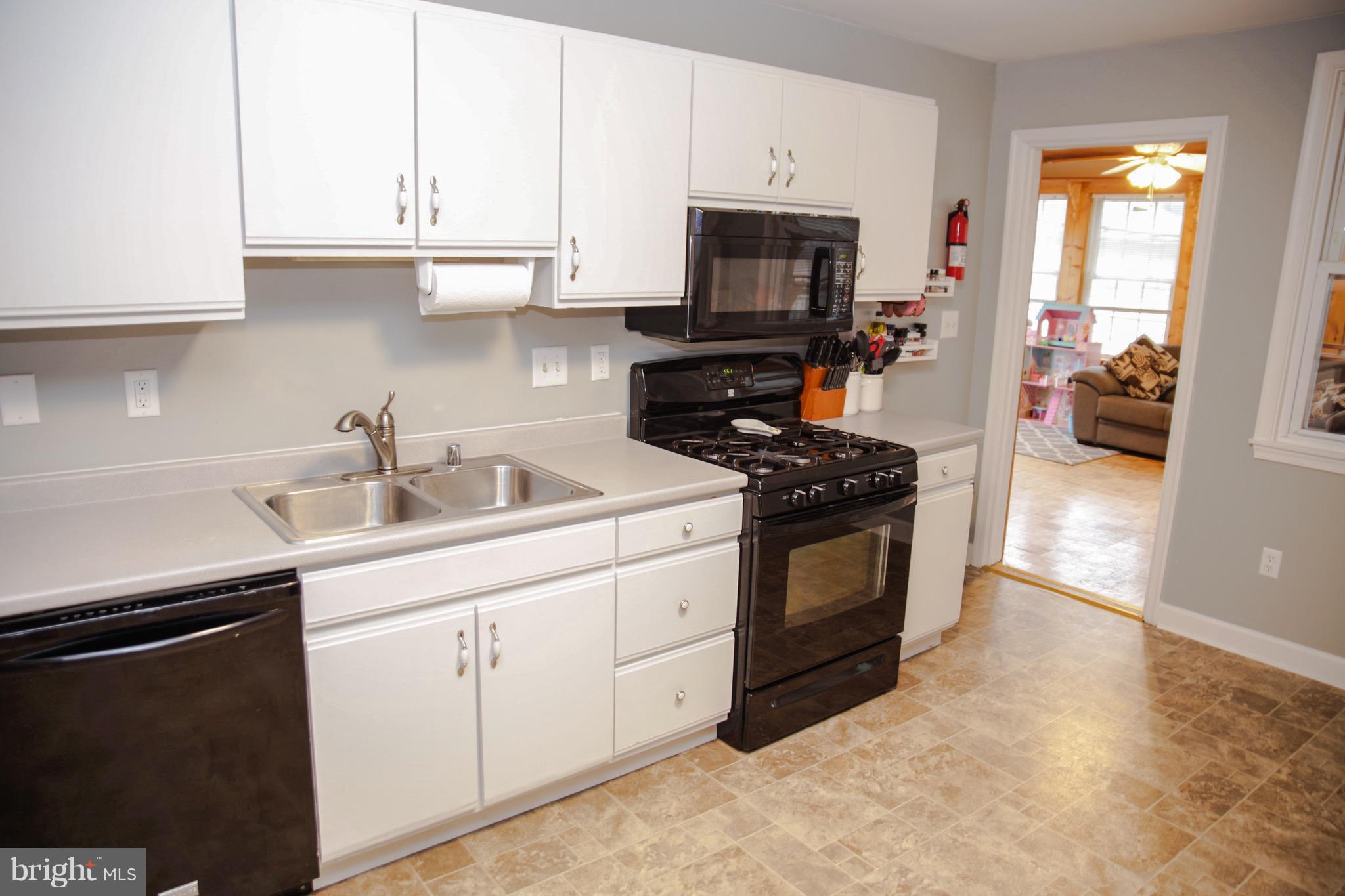 420 Cresswell Road Baltimore, MD 21225 - Photo 12 of 69 Kitchen