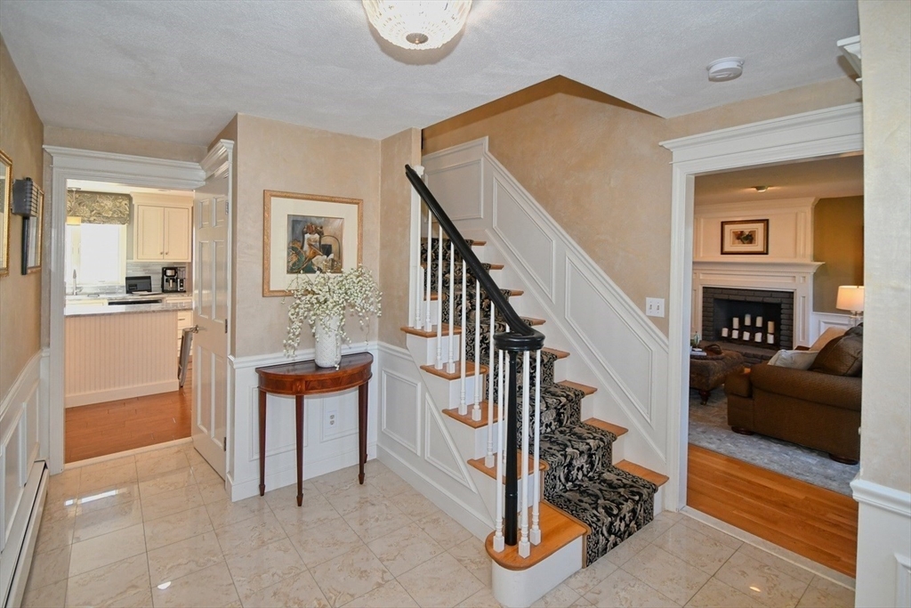 87 French Farm Road North Andover, MA 01845 - Photo 2 of 40 Gallery Image 2